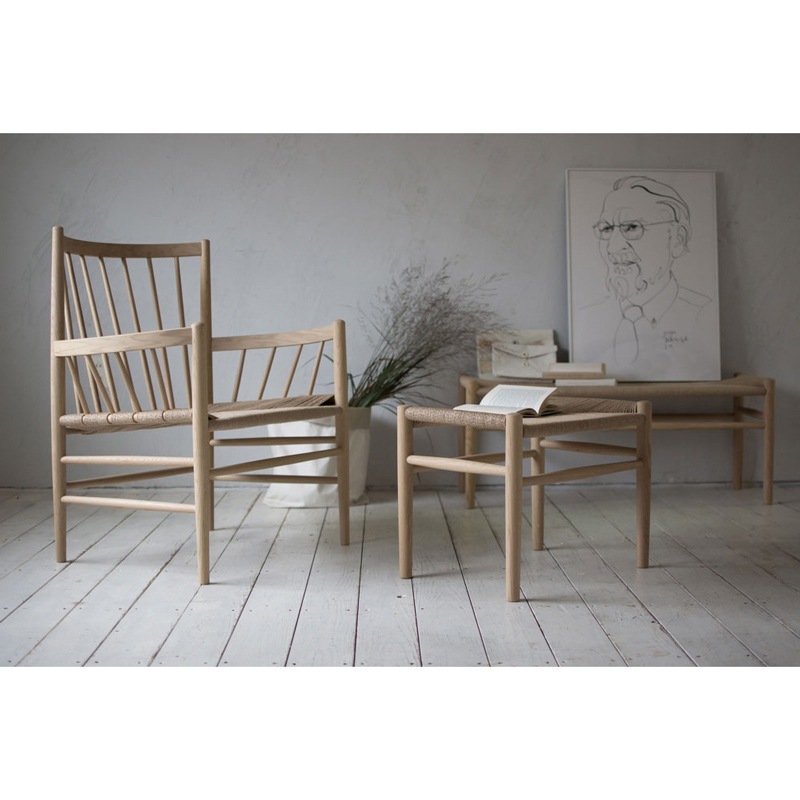 J83 oak natural