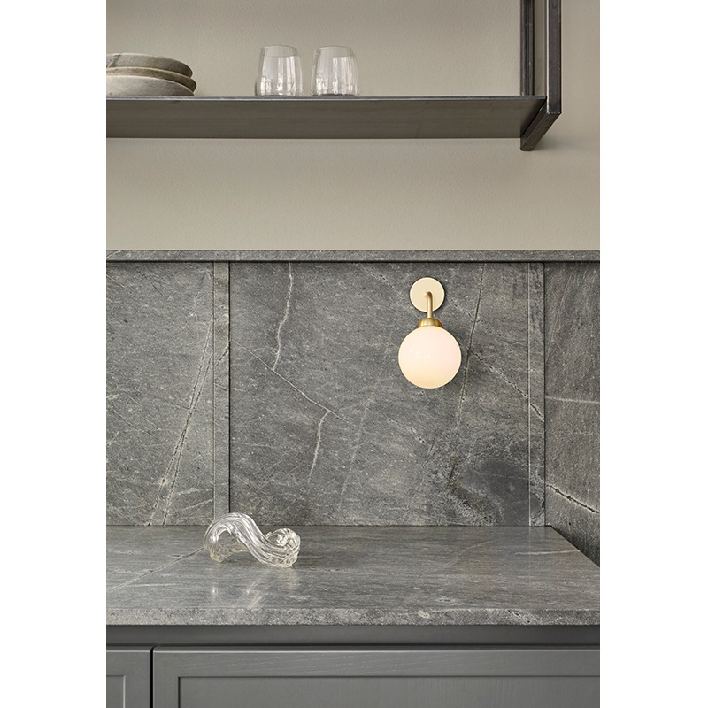 NUURA / APIALES WALL�������ŵ�����