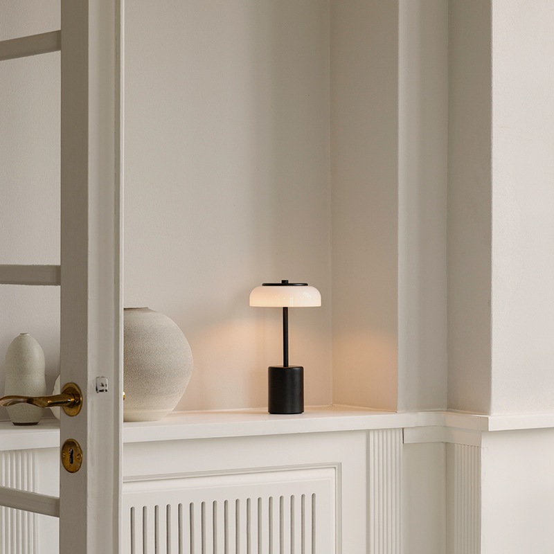 NUURA / BLOSSI TABLE MINI PORTABLE - Black