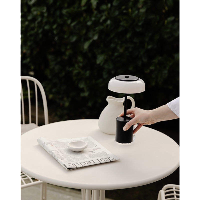 NUURA / BLOSSI TABLE MINI PORTABLE - Black