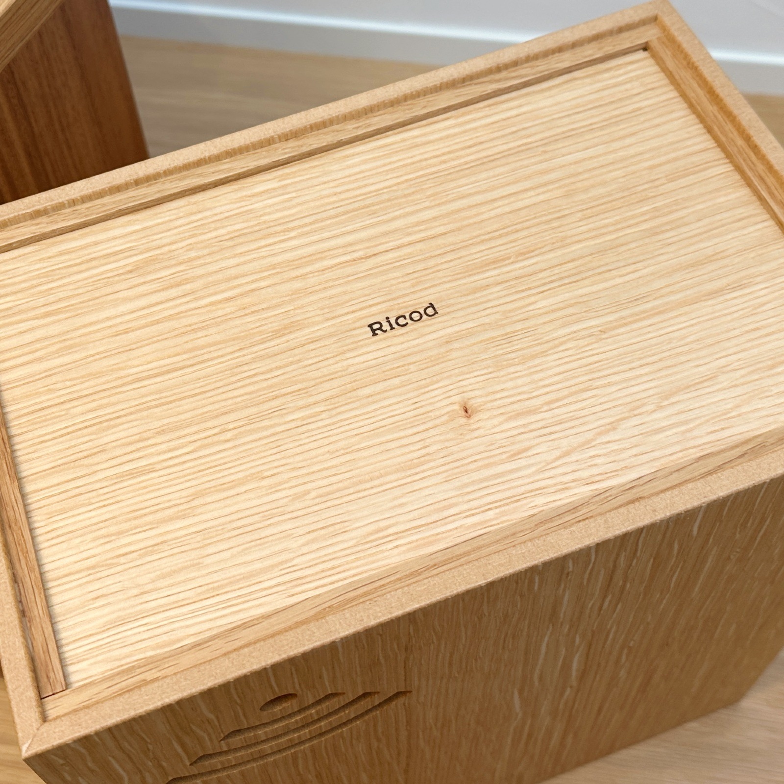 『Wi-Fiルーター収納ボックス』　Oak／Monkeypod