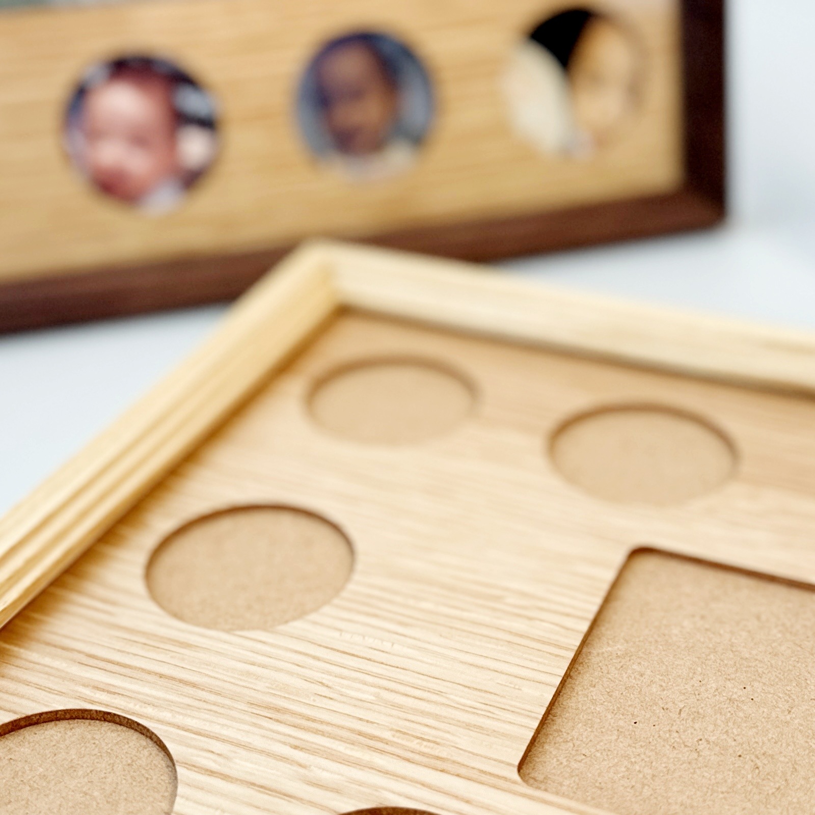 『メモリアルフォトフレーム』　ー12枚の写真で綴る、はじめての一年ー