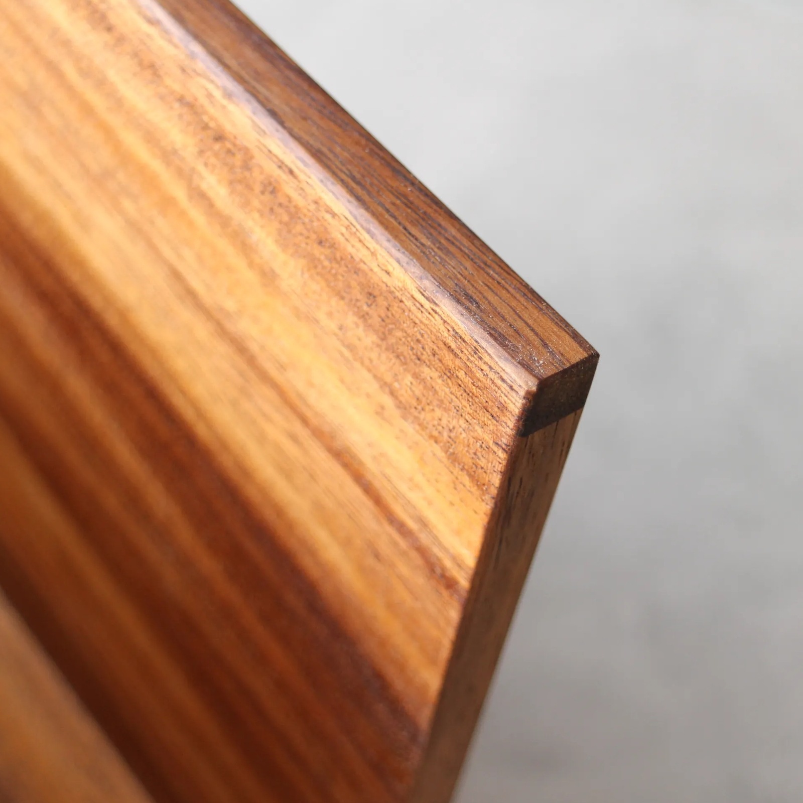 『マガジンラック』