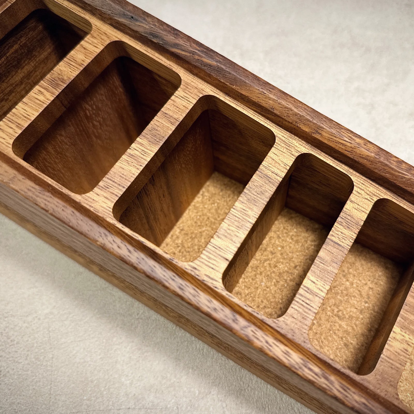 リモコンスタンド』 | Interior／Goods（木製インテリアグッズ