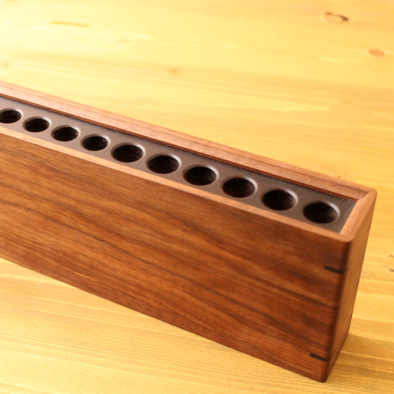 『ペンスタンド　‐ロング‐』