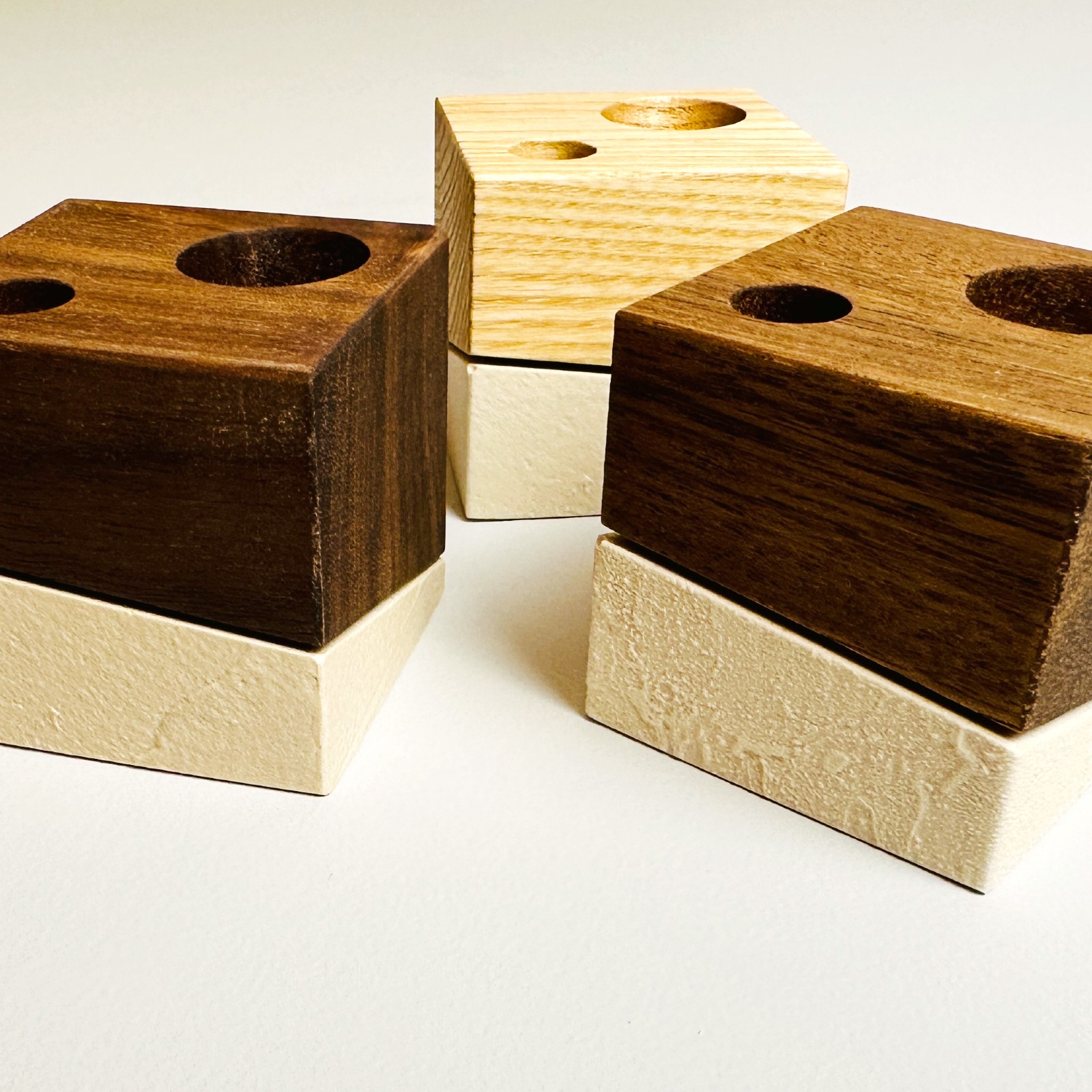 『ハンコスタンド』