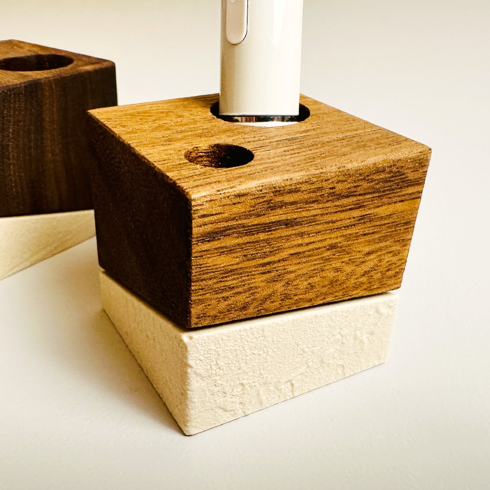 『ハンコスタンド』