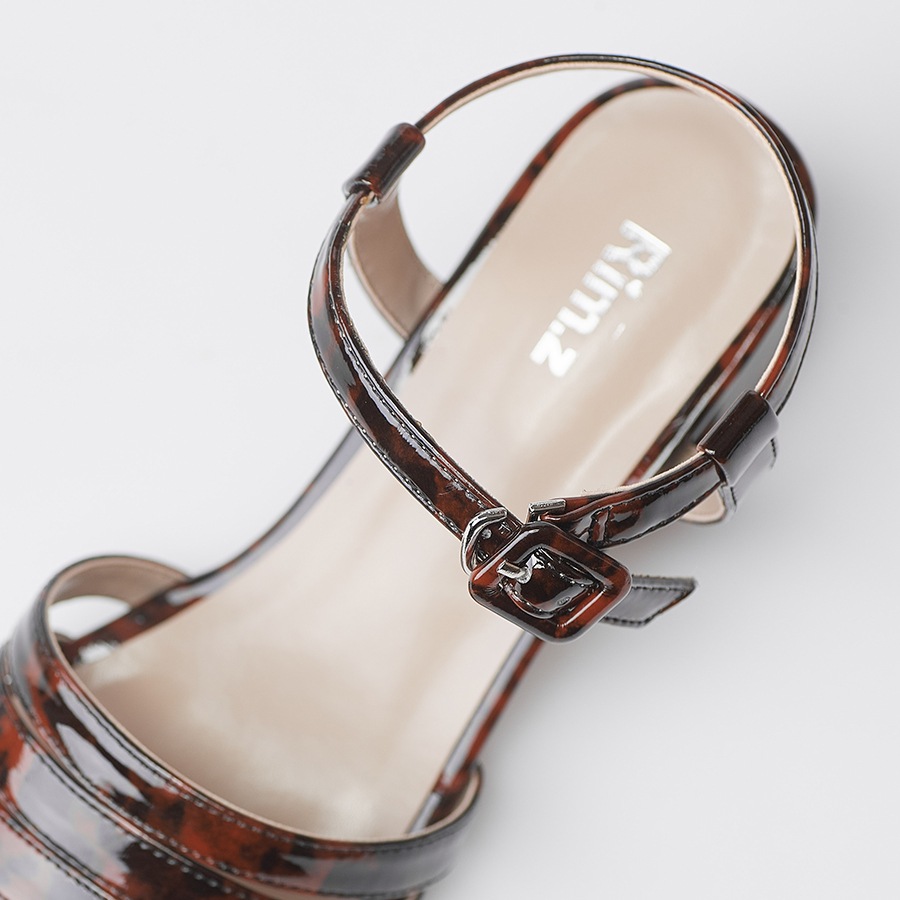 ���åѡ��ǥ����󥵥����