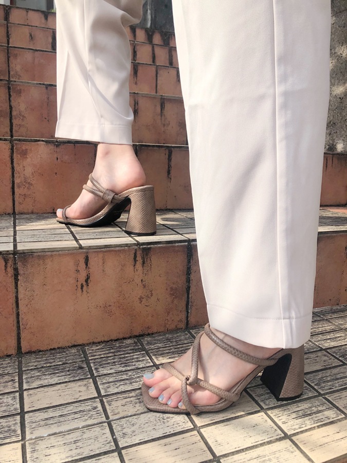 ���������������ȥ�åץߥ塼��