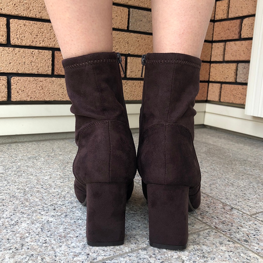 �ǥ�����ҡ���