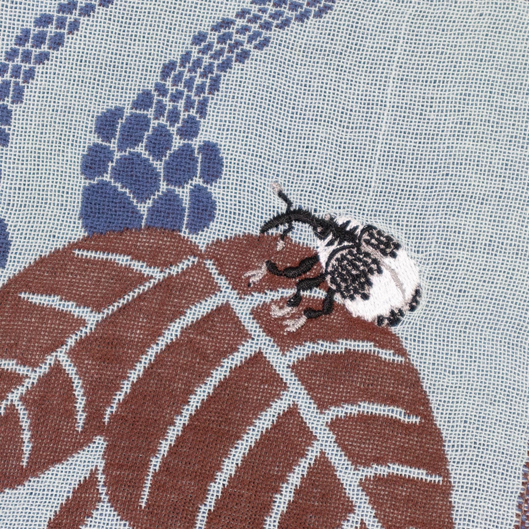 ガーゼハンカチ  ( 花とカメムシ / ゾウムシ / カマキリ )