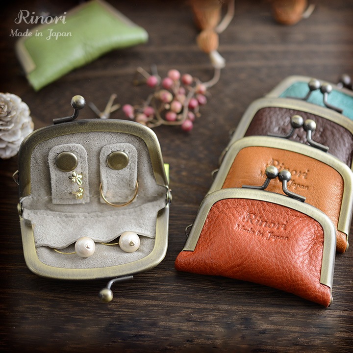 イヤリングやネックレス・指輪の収納に。がま口アクセサリーケース