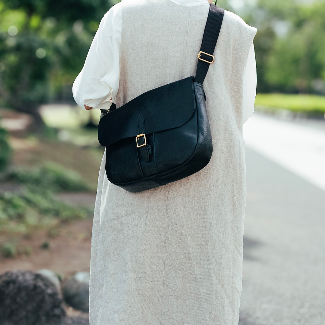 [再入荷待ち]ピリオドバッグ．　 ショルダーバッグ