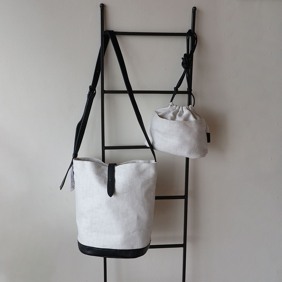 長財布が入る リネン×本革 バケツバッグ