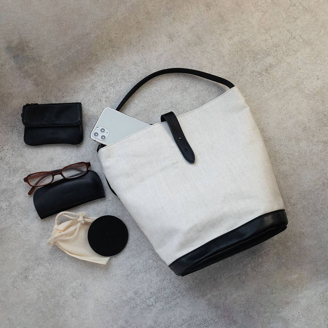 長財布が入る リネン×本革 バケツバッグ
