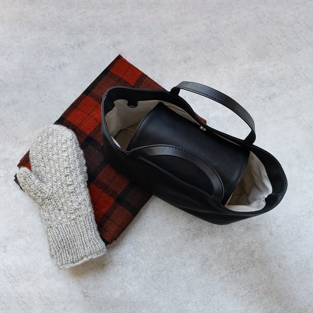 ふた付きがうれしい フラップワイドトート | flap wide tote