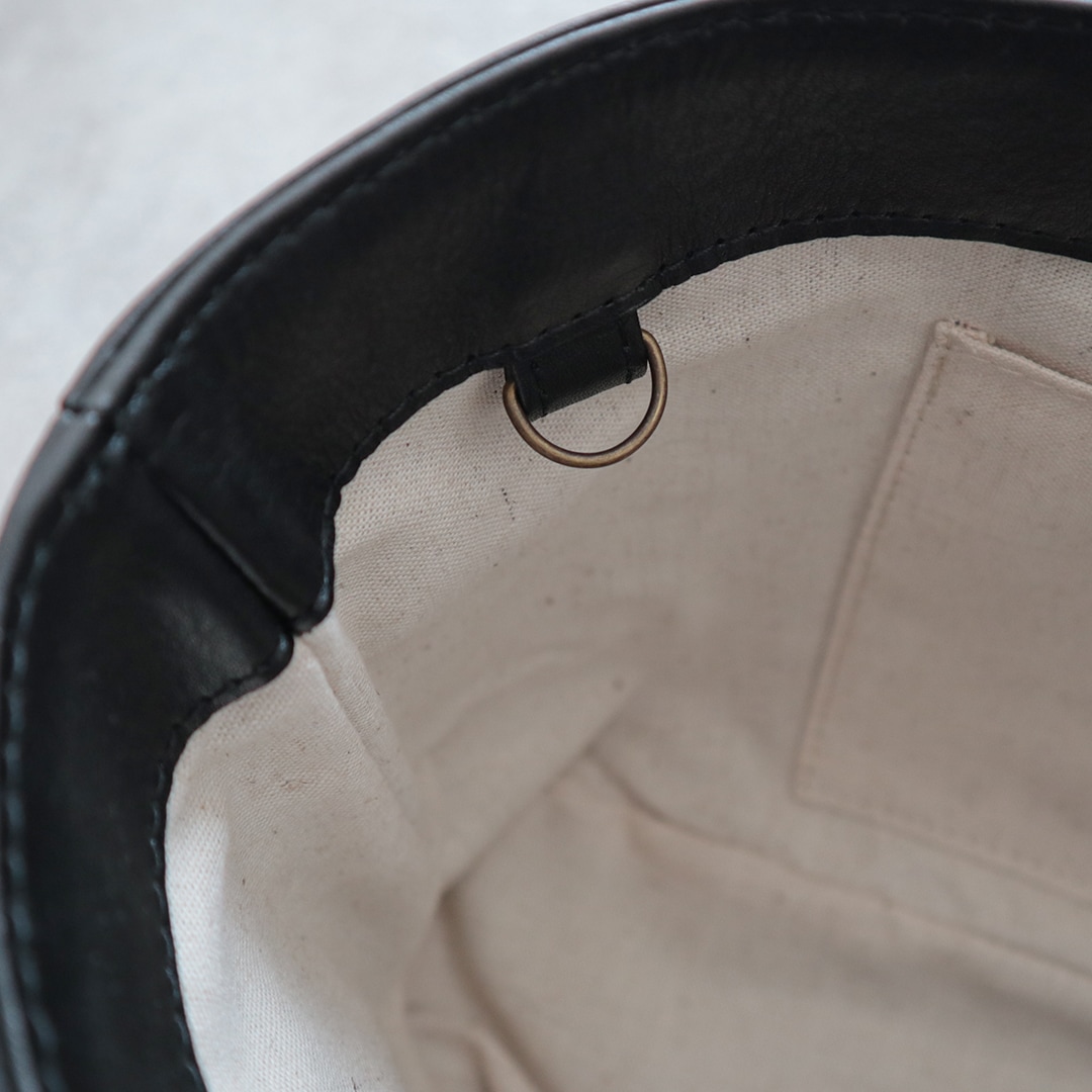 ふた付きがうれしい フラップワイドトート | flap wide tote