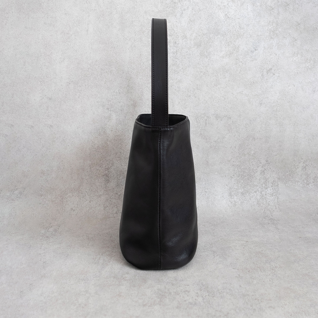 スクエアワンハンドルトート | Square One-Handle Tote