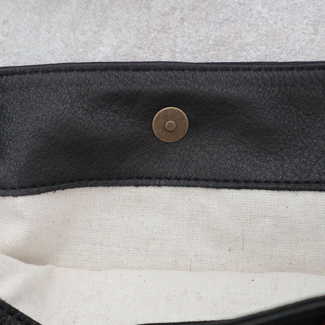 「暮らす」に寄り添う 外ポケット付きソフトレザー3waybag [ai&meg]