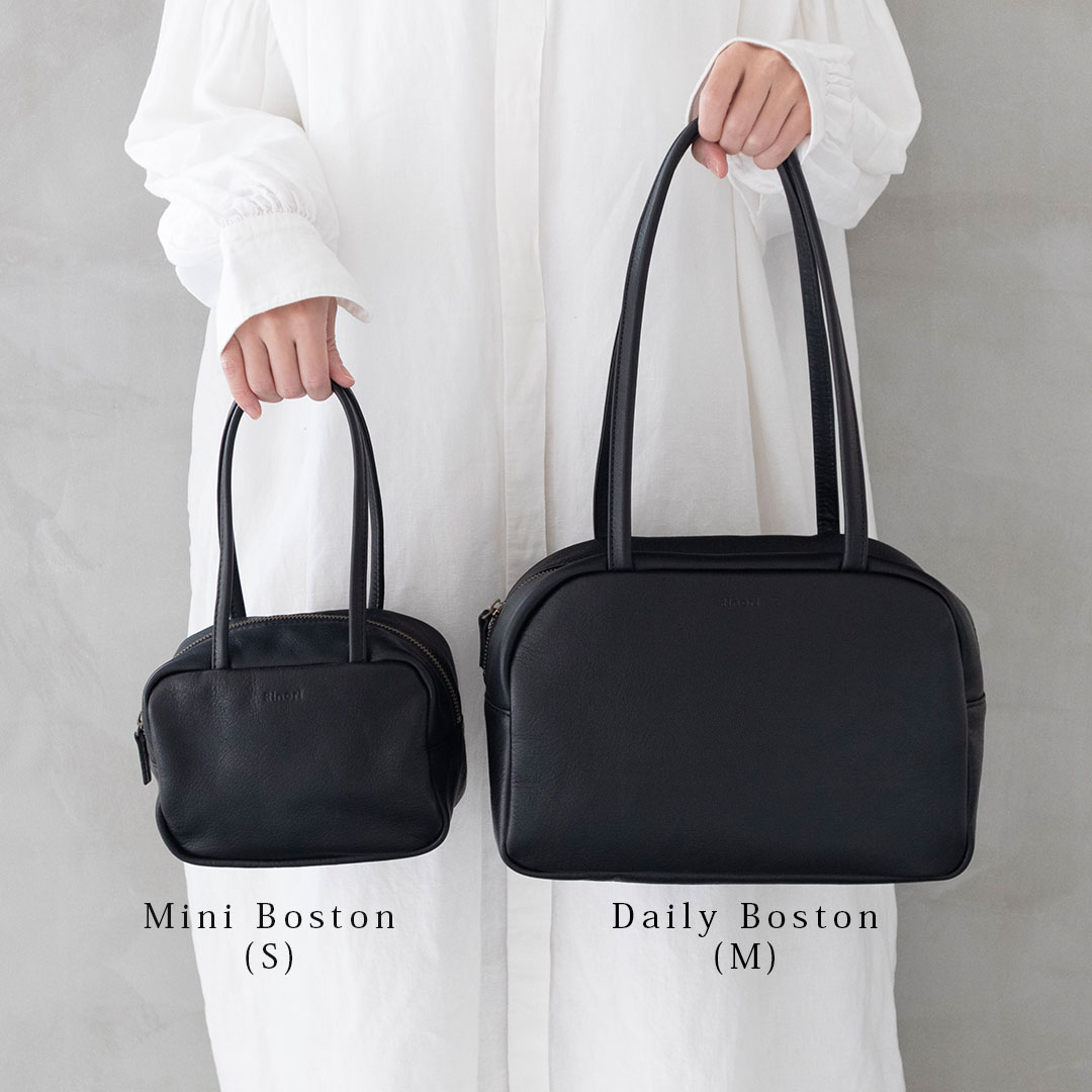 肩掛けできる、ゆったりきちんとデイリーボストン(M)| Daily Boston