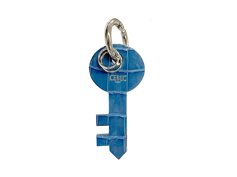 クロコダイル　ツヤ　鍵型チャーム　ロイヤルブルー