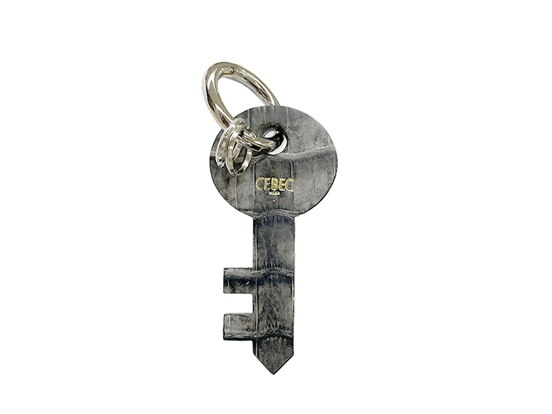 クロコダイル　マット　鍵型チャーム　墨黒