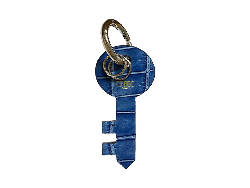 クロコダイル　マット　鍵型チャーム　藍