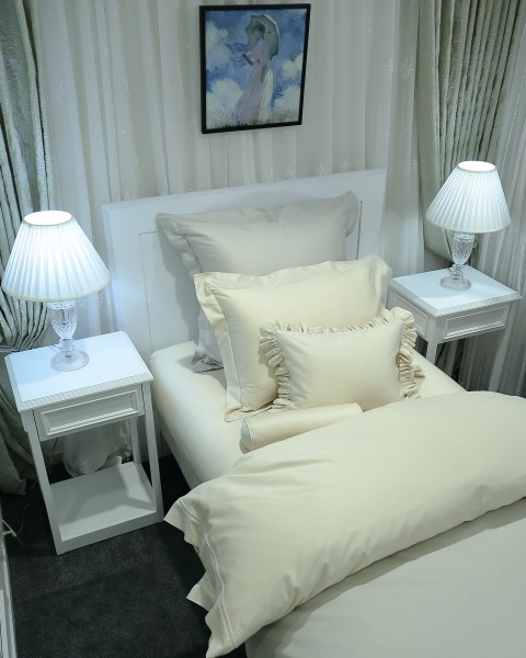 �����ɥ꡼���ѥ饹