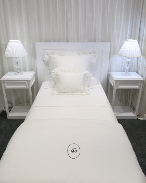 �����ɥ꡼���ѥ饹