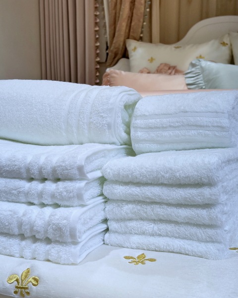 �������˥å����åȥ󥿥��롦�ץ饹���顼