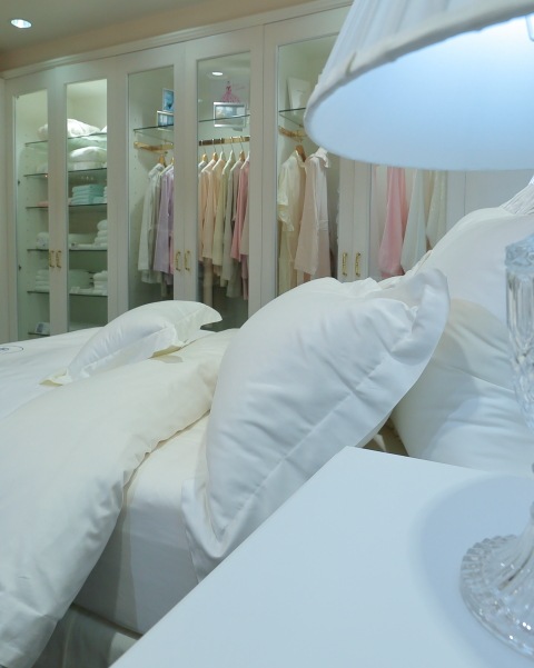 �ϡ��ա��ϡ��ա��ե�롦�٥åɥ�ͥ�