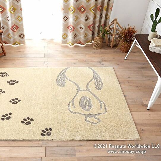 砂浜を散歩するスヌーピーラグ 2サイズ | カーテングッズ,ラグ | 1cm