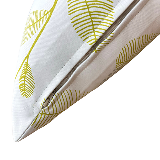 �������Υ��ݥ���Ȥˡ������å���󥫥С���Ava�ڥ��������ۡ���ʪ�Ȳ֤��̲����ǥ����󡡡�45��45cm