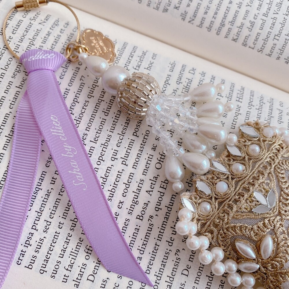 ���㡼�� Pale Chandelier