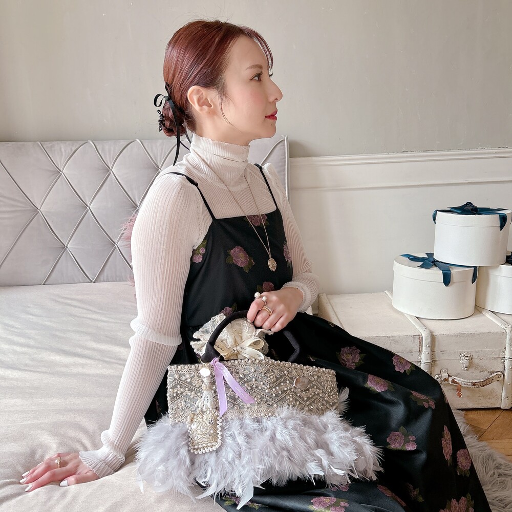 ���㡼�� Pale Chandelier