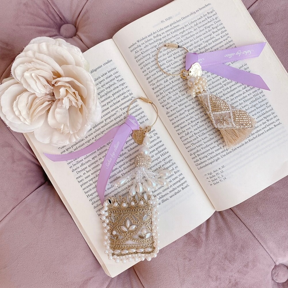 ���㡼�� Pale Chandelier