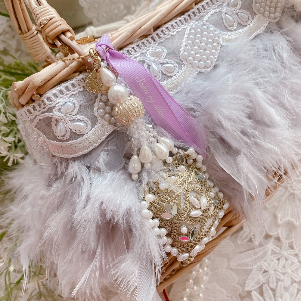 ���㡼�� Pale Chandelier