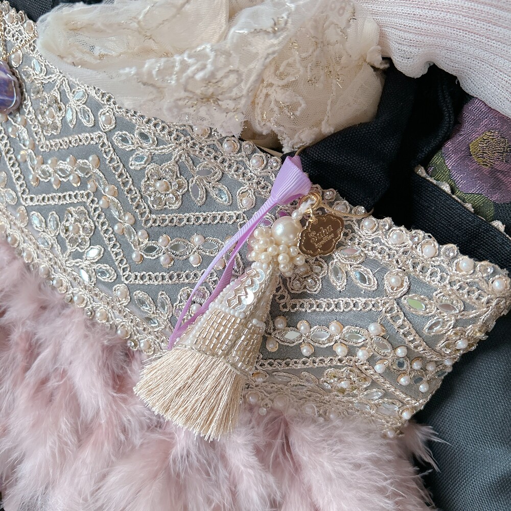 ���㡼�� Pale Chandelier