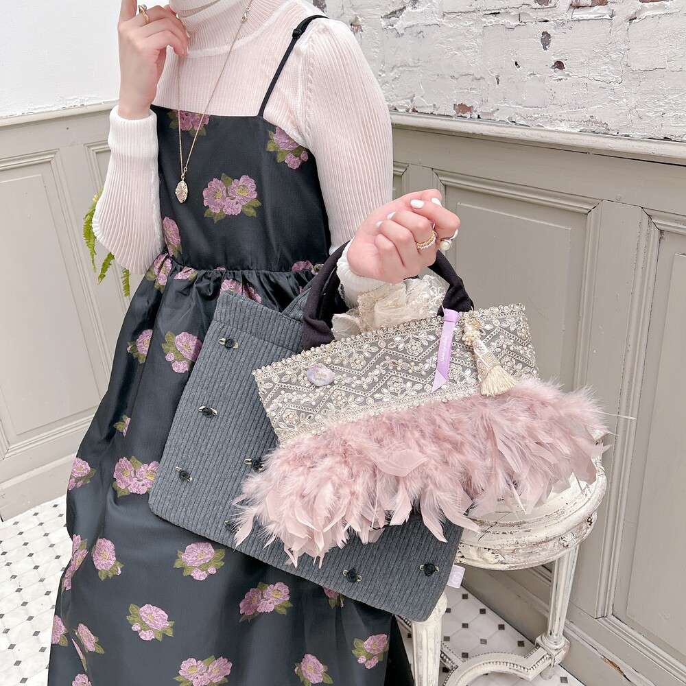 ���㡼�� Pale Chandelier