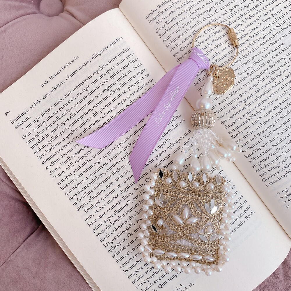 ���㡼�� Pale Chandelier