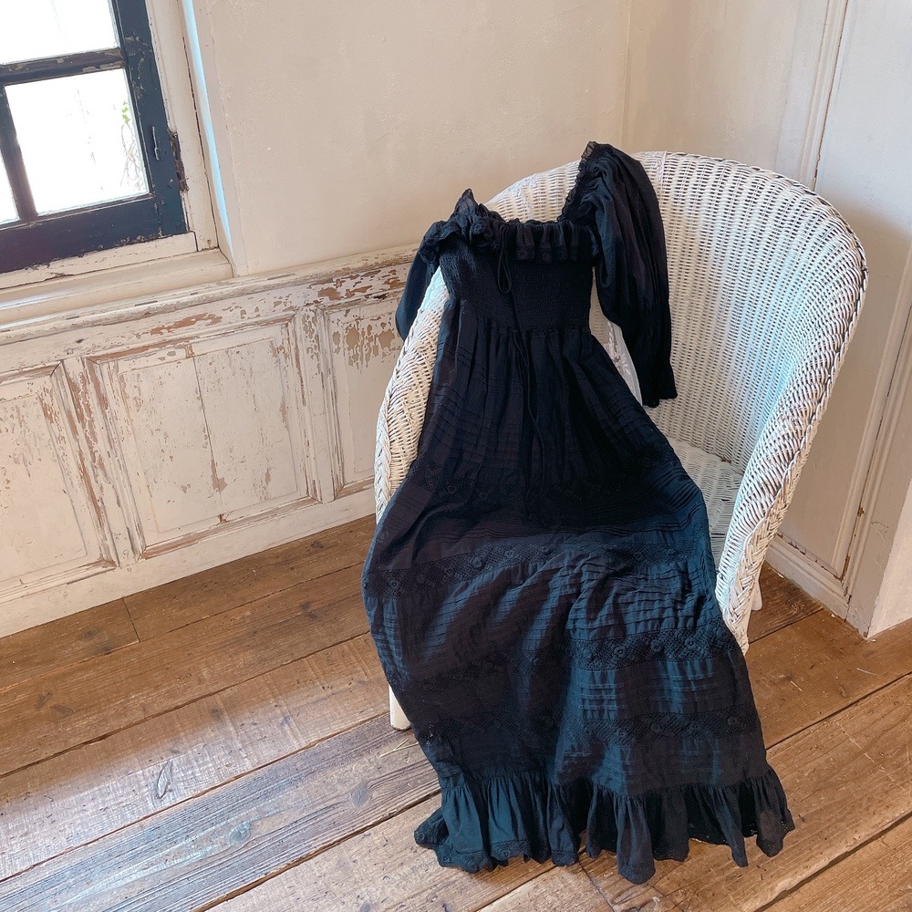 ��Royal Noir Dress