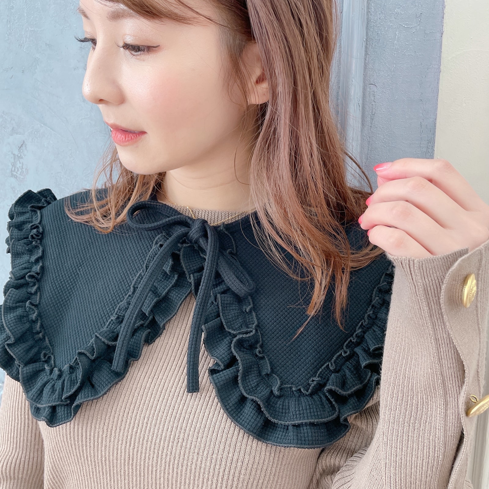 Waffle Frill Collar