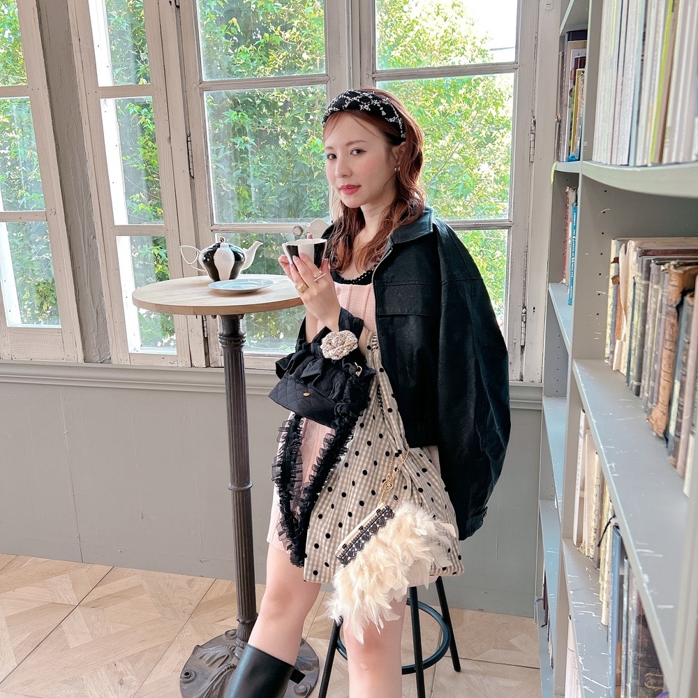 �����塼���� Tweedy Emma