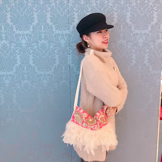 �����å��� Shelly Blair