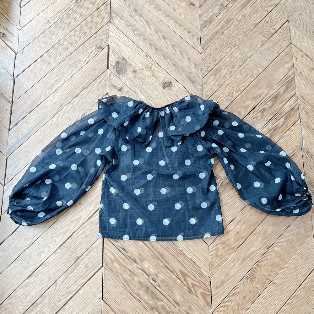 ��Polka Puff�֥饦��