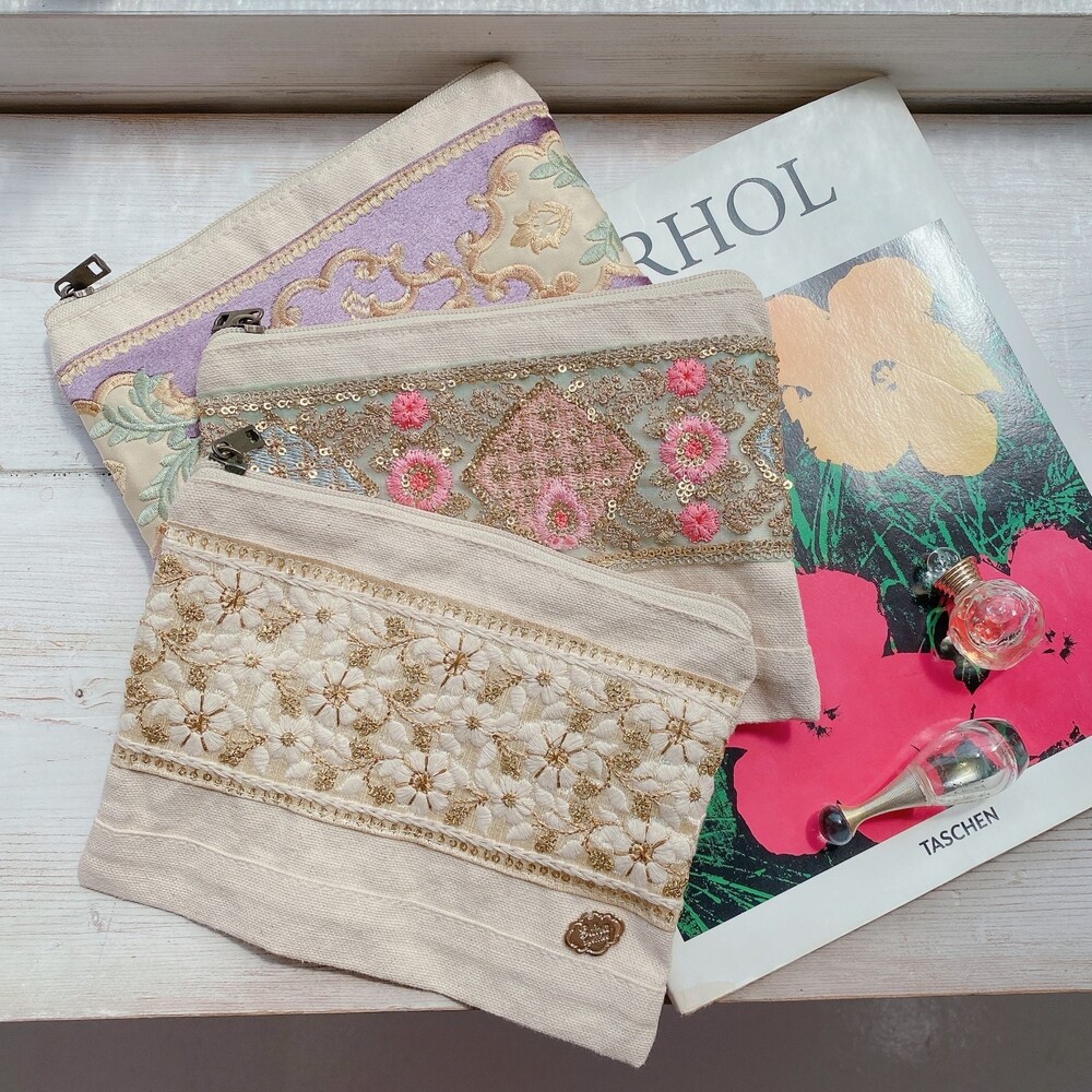 ݡ Shabby Canvas Pouch
