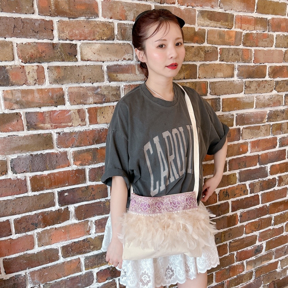 CAROLINA Ash ץTsh