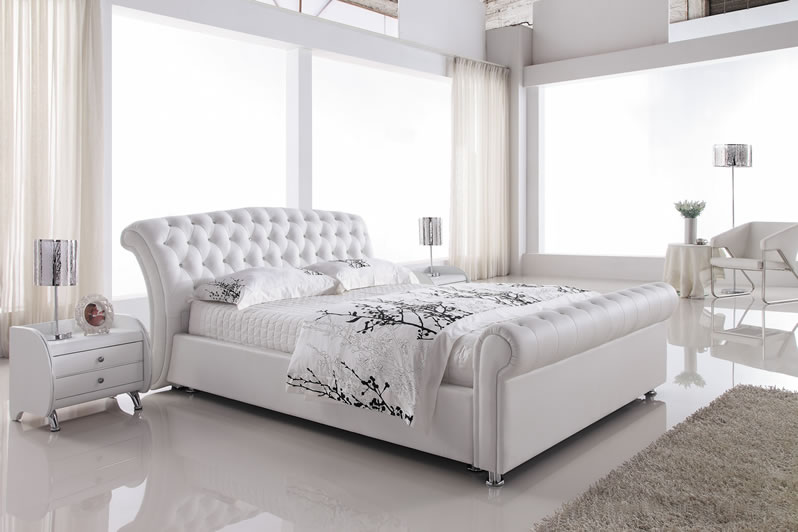 11/20まで最大15％お値引き！条件は要問い合わせ！～高級天然本革使用・高級ベッド