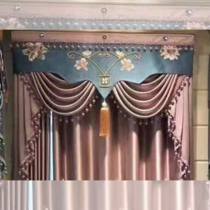 カーテンヘッド