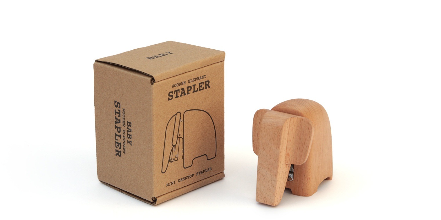 Wooden Elephant Stapler  (ｳｯﾄﾞｴﾚﾌｧﾝﾄｽﾃｰﾌﾟﾗｰ) 木製ゾウ型 ホッチキス
